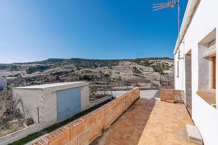 Image No.13-12 Bed Villa for sale