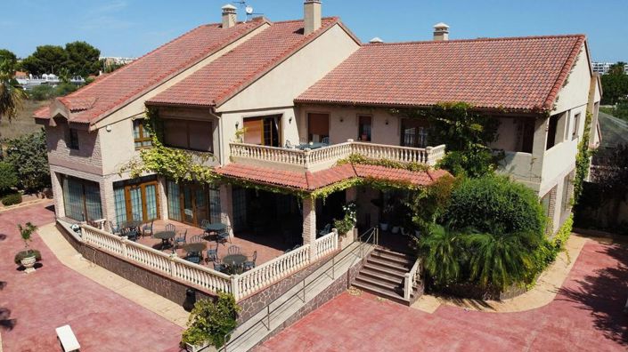 Image No.54-5 Bed Villa for sale