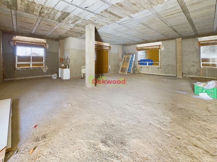 Image No.28-8 Bed Property for sale