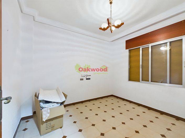 Image No.7-8 Bed Property for sale