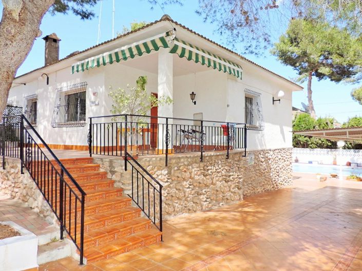 Image No.1-Propriété de 4 chambres à vendre à Pinar de Campoverde