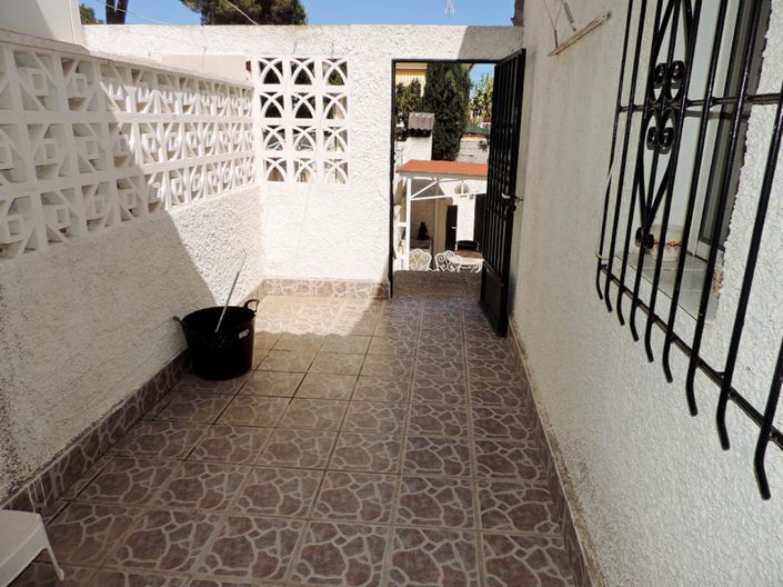 Image No.14-4 Bed Property for sale