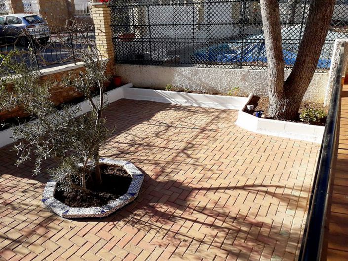 Image No.17-4 Bed Property for sale