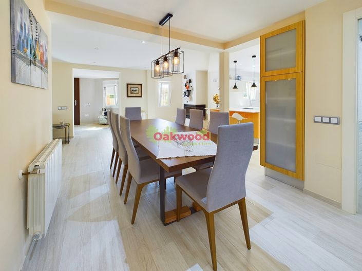 Image No.10-4 Bed Villa for sale