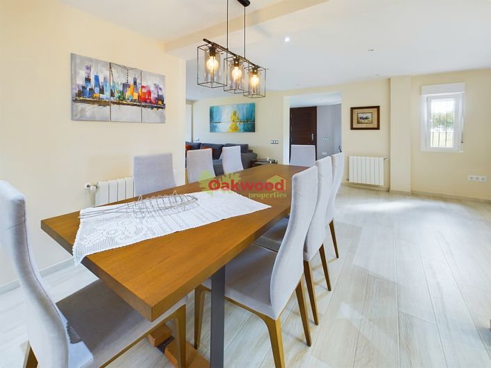 Image No.8-4 Bed Villa for sale