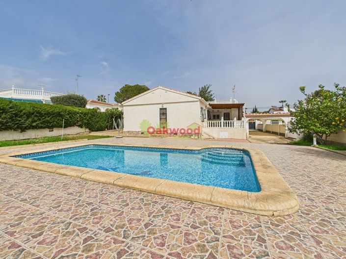 Image No.1-5 Bed Villa for sale
