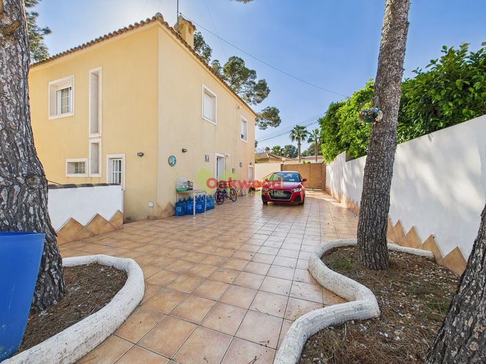 Image No.27-3 Bed Villa for sale