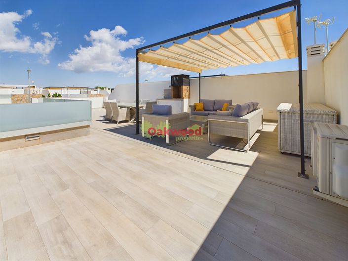 Image No.41-3 Bed Property for sale