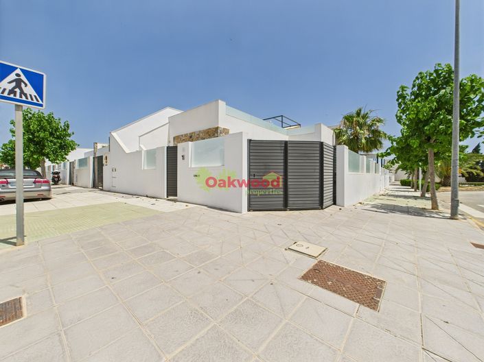 Image No.42-3 Bed Property for sale