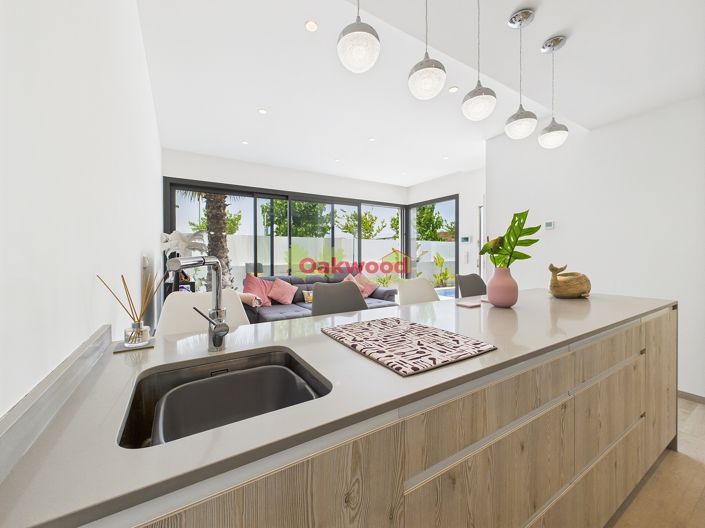 Image No.9-3 Bed Property for sale