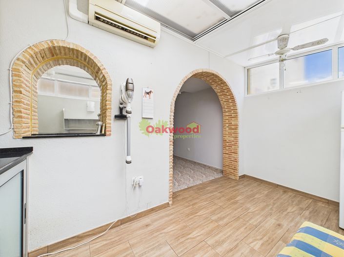 Image No.11-2 Bed Townhouse for sale