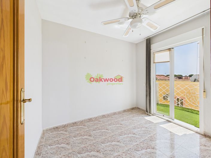 Image No.17-2 Bed Townhouse for sale
