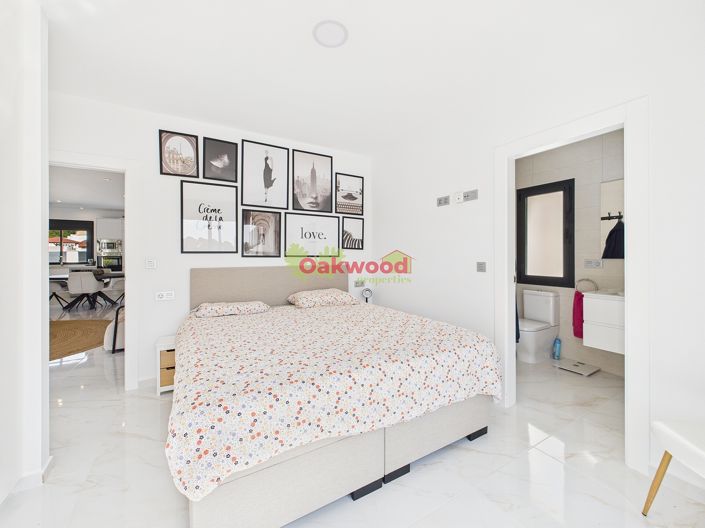 Image No.14-3 Bed Villa for sale