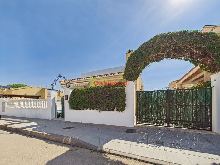 Image No.2-3 Bed Villa for sale