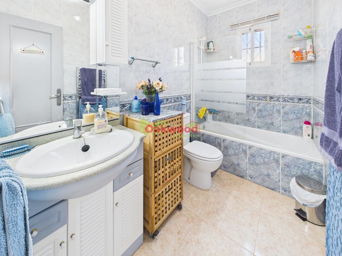 Image No.20-3 Bed Villa for sale