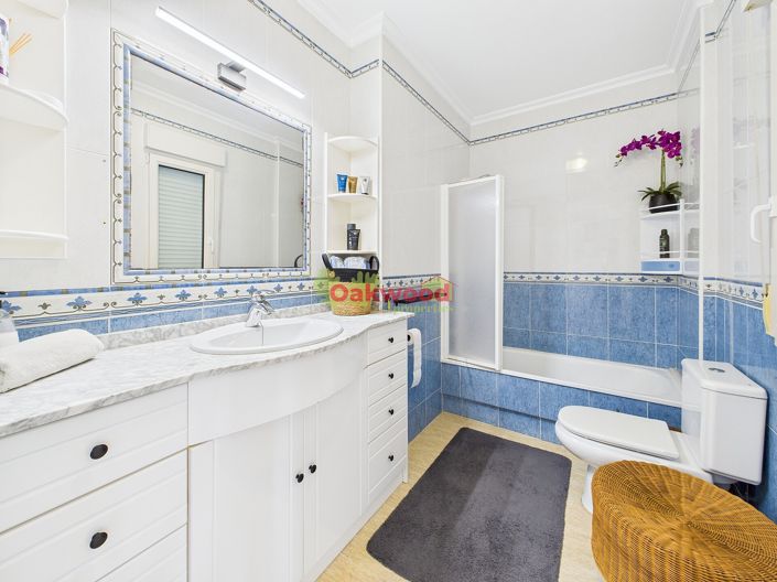 Image No.26-Villa de 4 chambres à vendre à Pinar de Campoverde