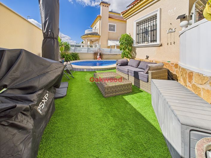 Image No.31-Villa de 4 chambres à vendre à Pinar de Campoverde