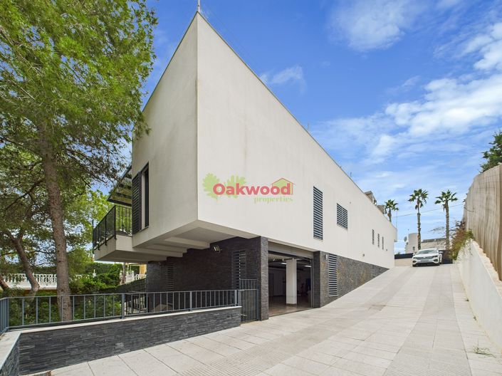 Image No.3-Villa de 4 chambres à vendre à Pinar de Campoverde