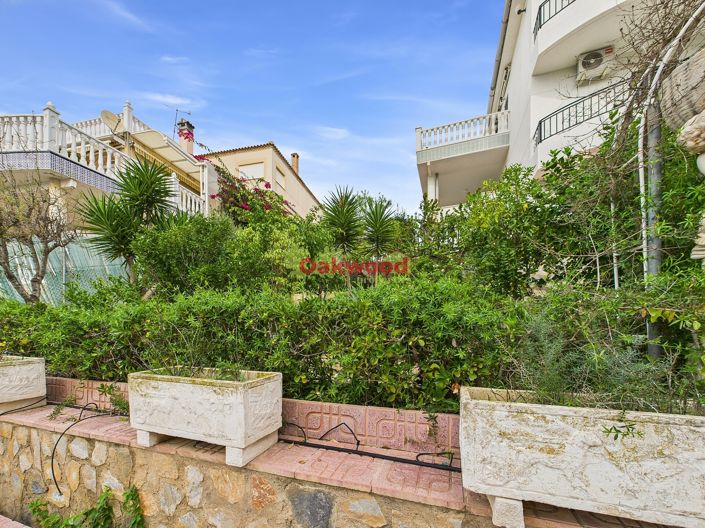 Image No.40-6 Bed Villa for sale