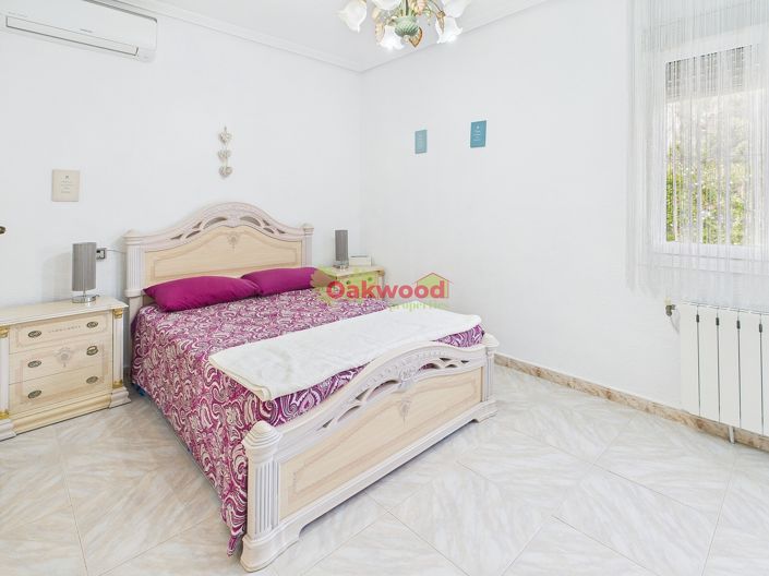 Image No.20-3 Bed Villa for sale