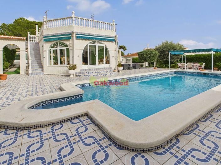 Image No.31-3 Bed Villa for sale