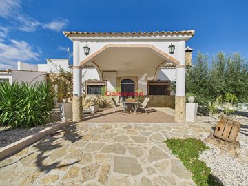 gcam04245g0-pr0077-still031