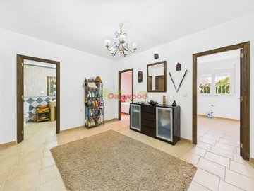 gcam04245g0-pr0080-still029