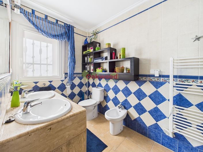 Image No.24-4 Bed Villa for sale