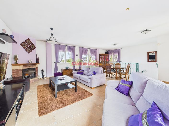 Image No.4-4 Bed Villa for sale