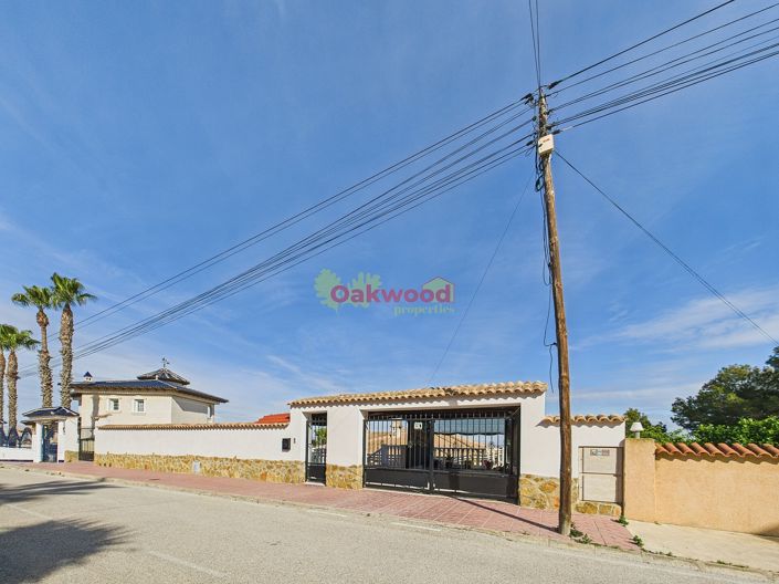 Image No.40-4 Bed Villa for sale