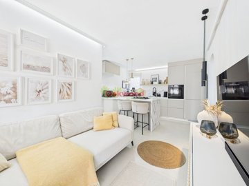 gcam04245g0-pr0081-still010