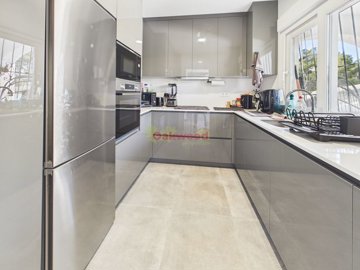 gcam04245g0-pr0083-still016