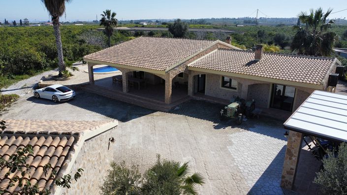 Image No.2-3 Bed Villa for sale