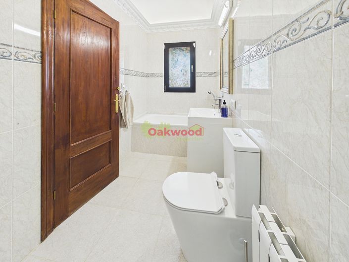 Image No.28-3 Bed Villa for sale