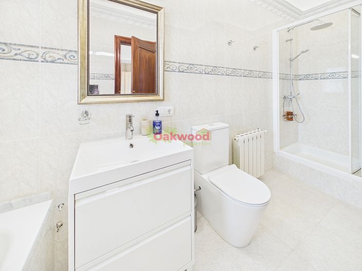 Image No.29-3 Bed Villa for sale