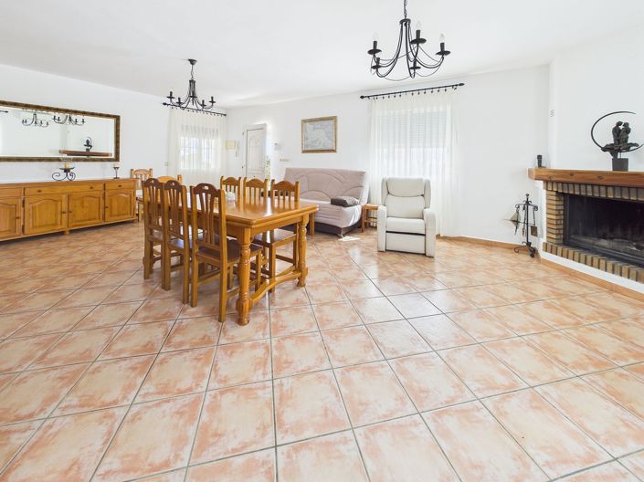 Image No.3-3 Bed Villa for sale