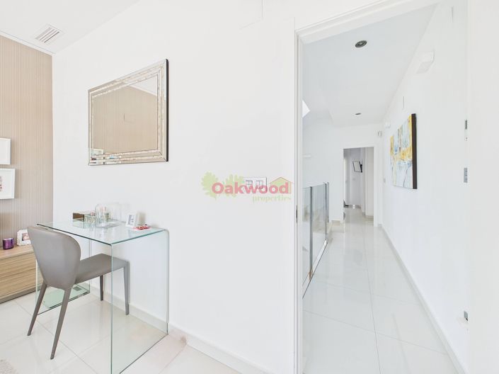 Image No.12-3 Bed Villa for sale