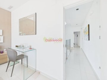 gbac60a64d93b43d7bb9f99f9bbd1752d95cam04245g0