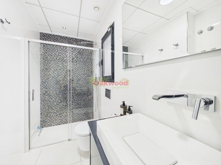 Image No.27-3 Bed Villa for sale