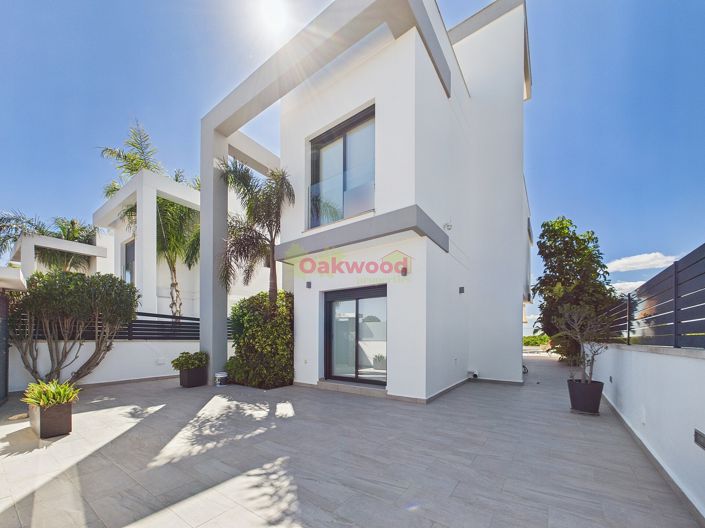 Image No.37-3 Bed Villa for sale