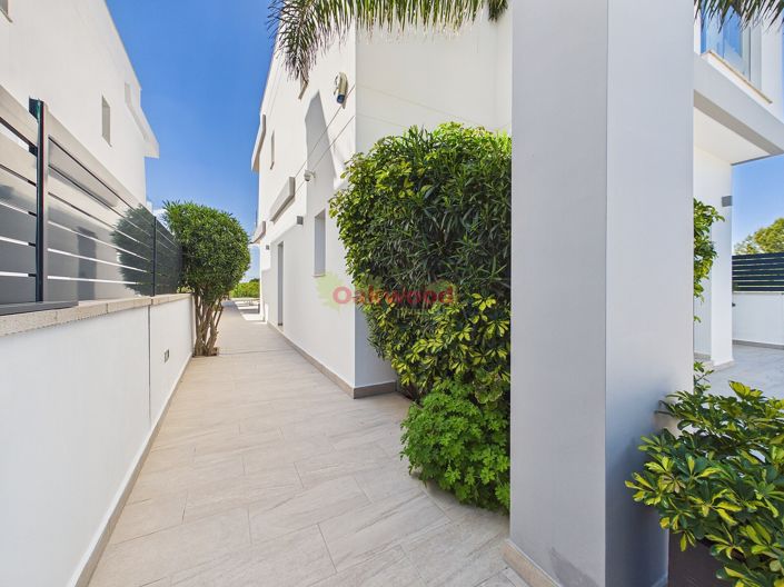 Image No.38-3 Bed Villa for sale