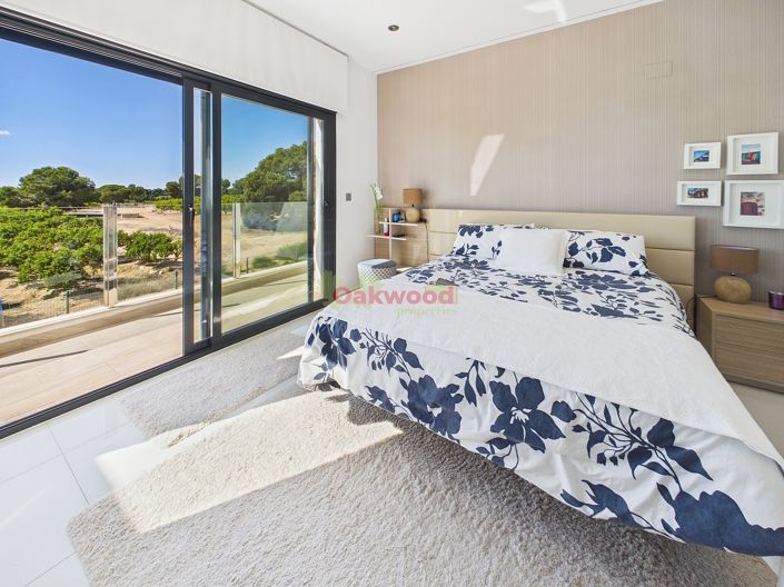 Image No.8-3 Bed Villa for sale