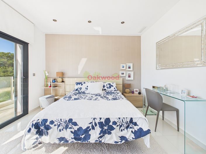 Image No.9-3 Bed Villa for sale