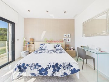 gcam04245g0-pr0086-still029