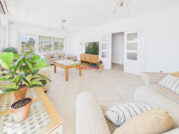 gcam04245g0-pr0087-still022