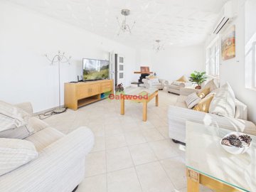 gcam04245g0-pr0087-still019