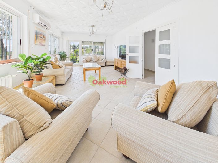 Image No.6-5 Bed Villa for sale