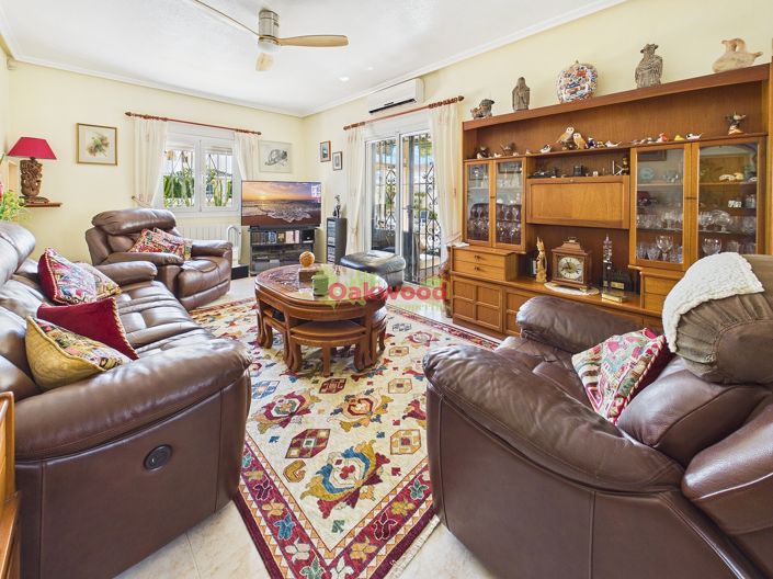 Image No.3-4 Bed Villa for sale