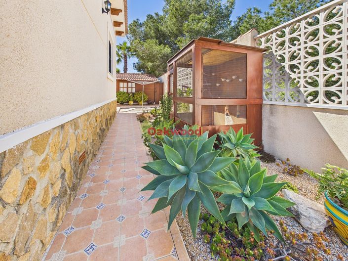 Image No.37-4 Bed Villa for sale