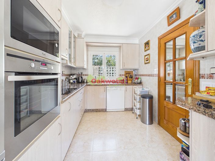 Image No.8-4 Bed Villa for sale